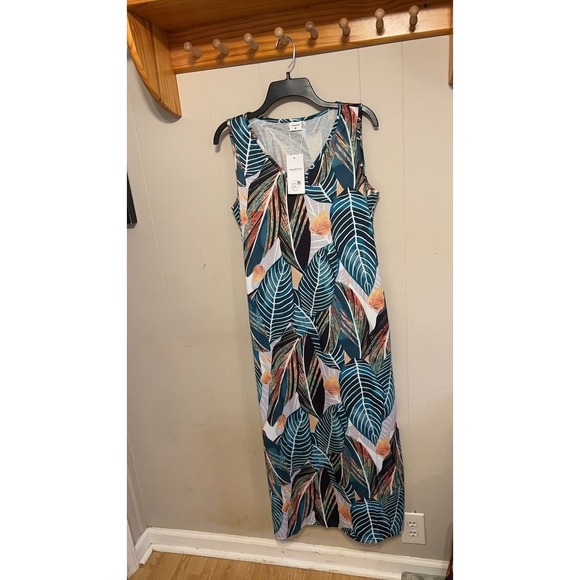 XIEERDUO Dresses & Skirts - XIEERDUO Sleeveless Tropical Leaf Print Maxi Dress